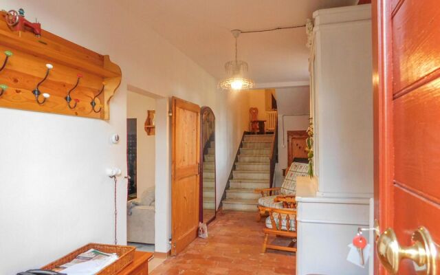 Beautiful Home in Cingoli With 3 Bedrooms and Wifi