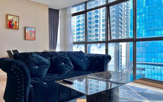 2bedroom condo in heart of Bangkok