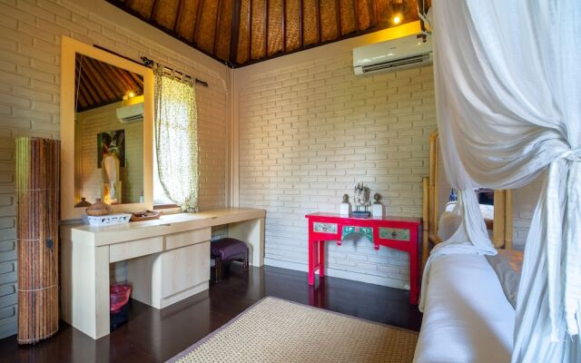 Enjoying Life Villa at Bintang