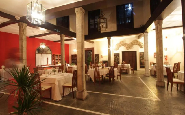 Hotel Casona Del Busto