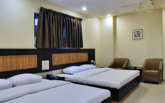 Hotel Shanti Palace