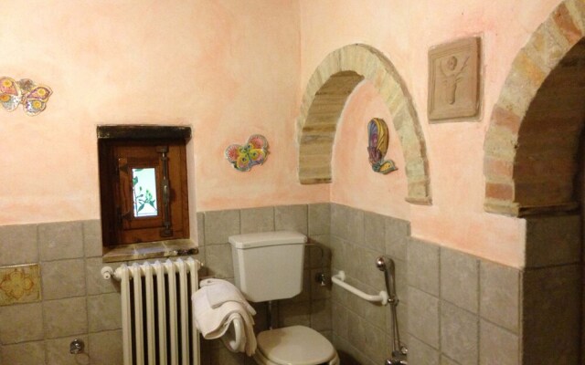 Venus Apartment 45 People