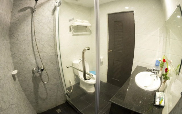 Virati Hotel