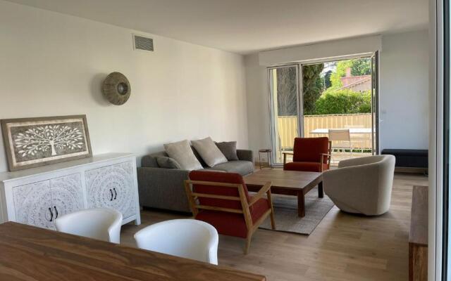 Magnifique appartement climatisé de 87m², à 100m de la plage