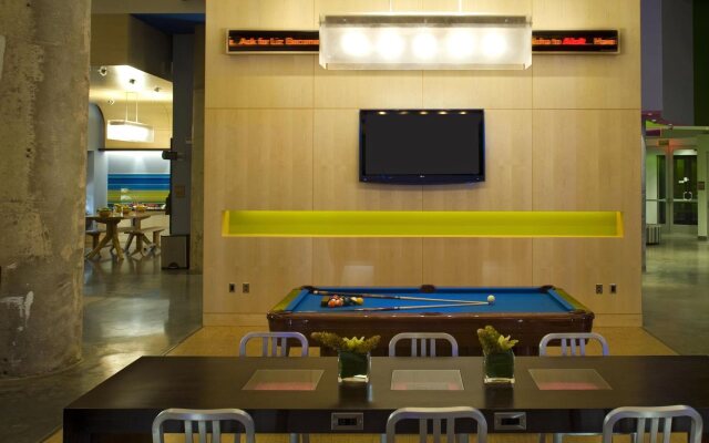 Aloft Dallas Downtown