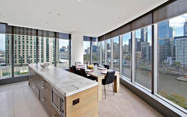 Platinum Apartments at Freshwater