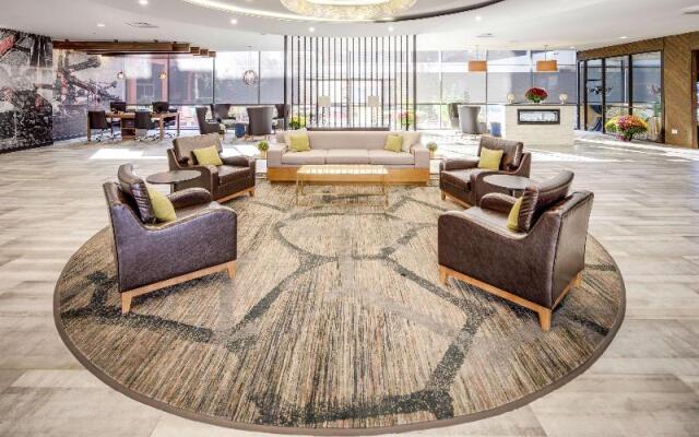 Pullman Plaza Hotel