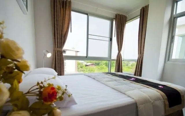 The Meet Green Apartment