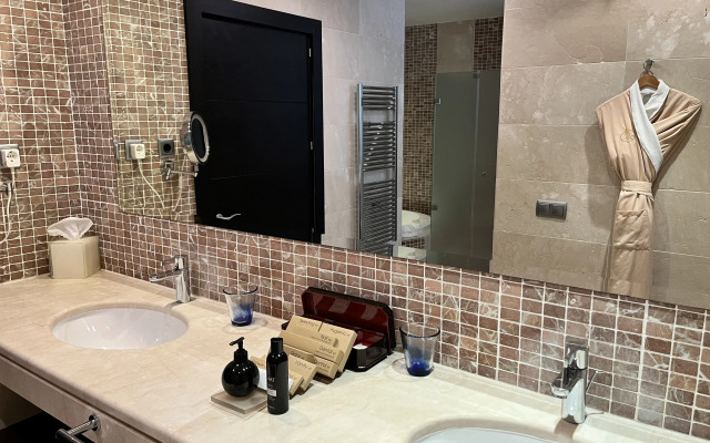 Las Dunas Grand Luxury Hotel