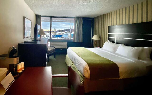 Ramada by Wyndham Whitecourt