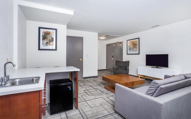 Holiday Inn Lafayette-City Centre by IHG