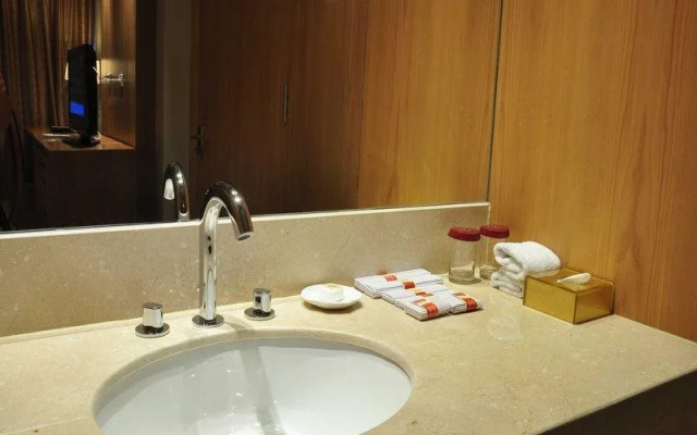 Haitian Theater Hotel - Tsingtao