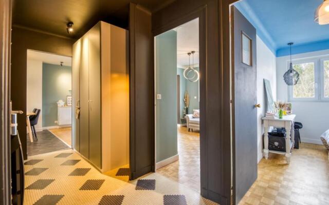 Bel appartement renove et son jardin