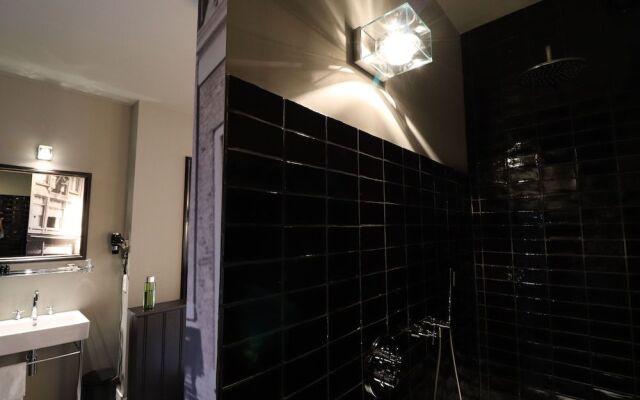 Van der Gang Suites