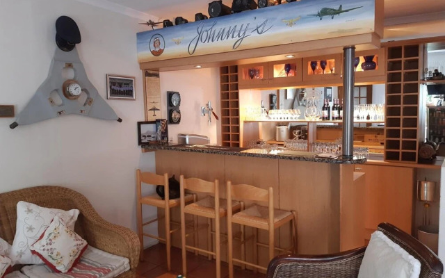 Baleia Guest Lodge Bed & Breakfast