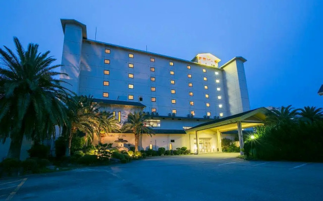 Shima Beach Hotel