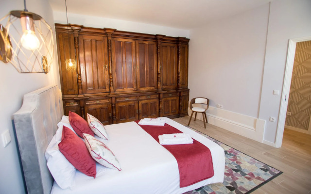 Porto Views & Wines by Porto City Hosts