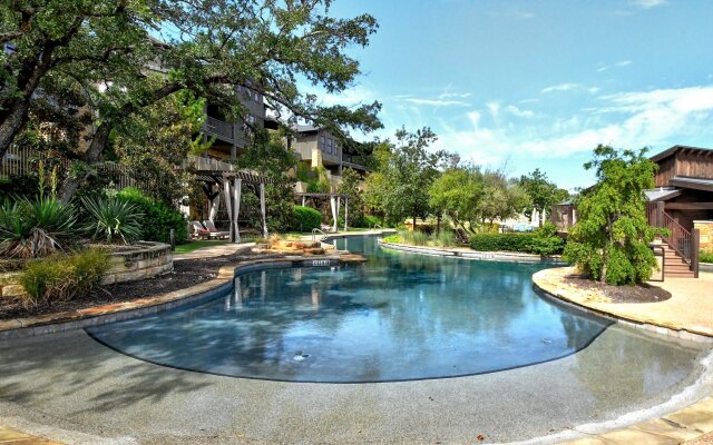 The Reserve at Lake Travis Cabin 13