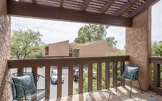 Camelback Mountain 2 BR by Casago