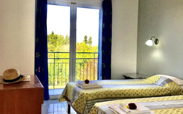 Room-banos Apartments And Swimming Pool