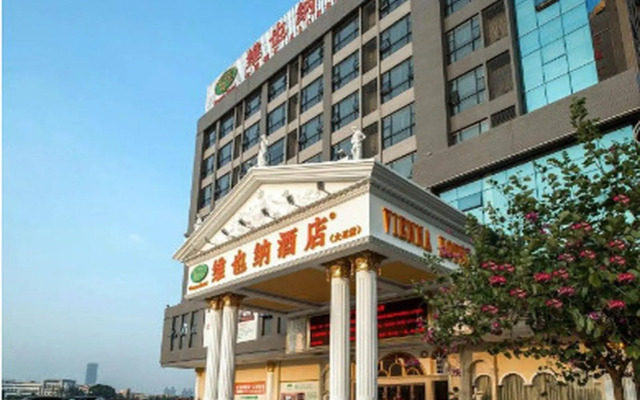 Vienna Hotel Guangzhou Chimelong Dashi Metro Station
