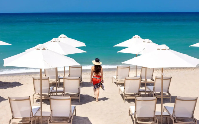 Calla Luxury Seafront Suites