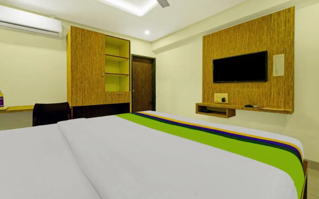 Treebo Surya Comforts, 200 Mtrs From Kolhapur Railway Station