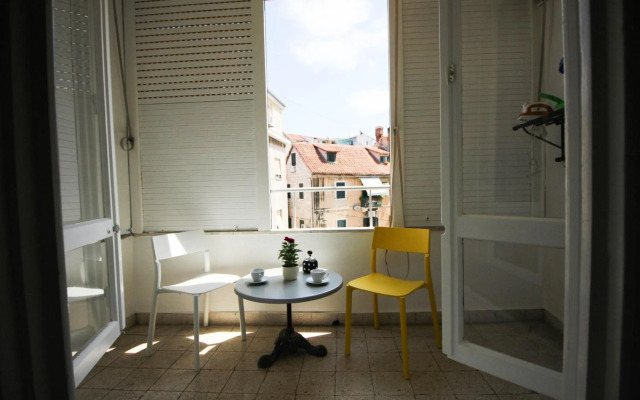 Luxury living Apartments