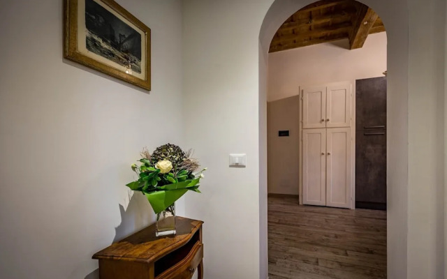 Arno Apartment A by Mmega