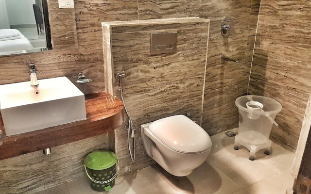 Hotel Aerocity Purple Orchid