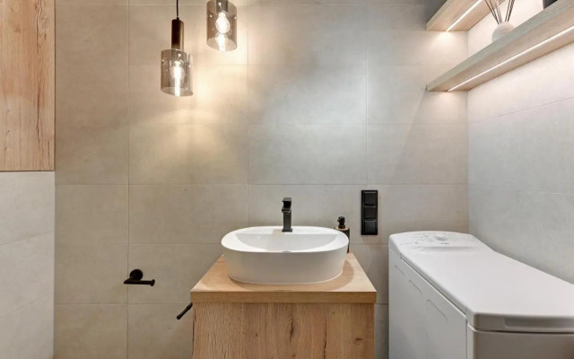 Grand Apartments - Two bedroom, 6 person city center apartment
