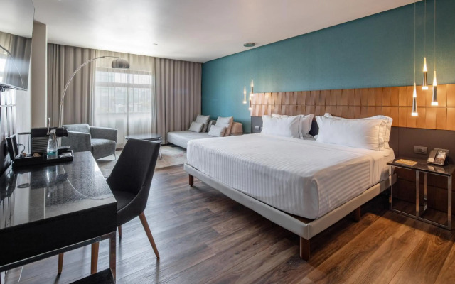 Hotel Real del Río