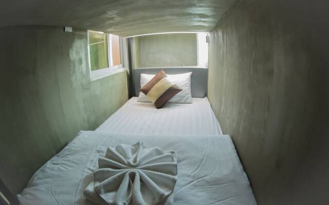 The Lodge Yangon Hostel