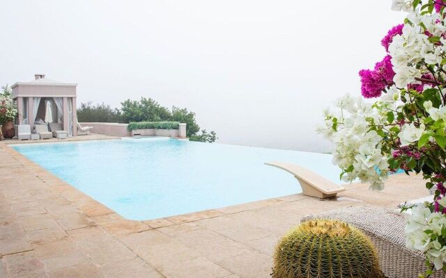 Villa Soraya Lodge & Spa