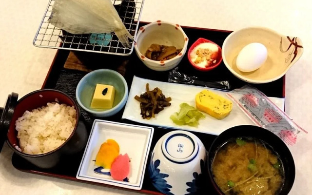 Kokumin Shukusha Furuiwayaso