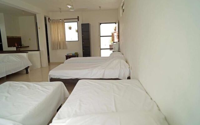 Hostal Frida - Adults Only