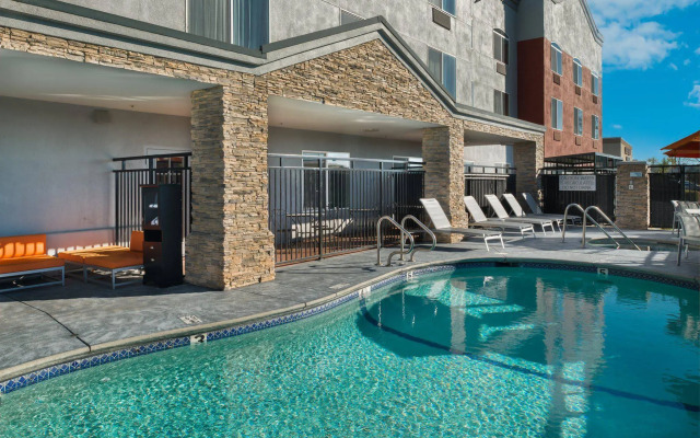 Holiday Inn Express Rocklin - Galleria Area by IHG