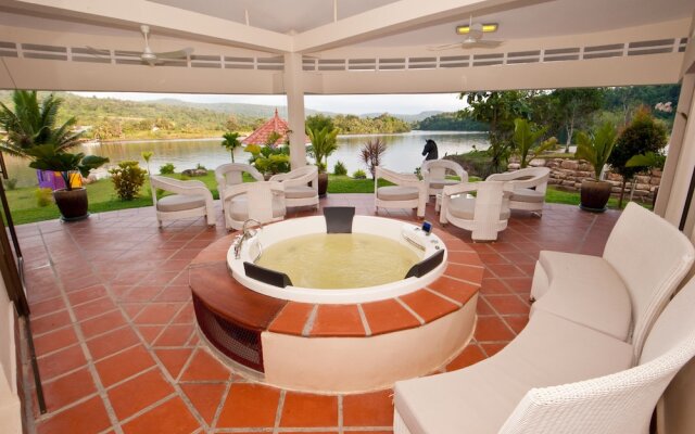 Tatai Resort & Marina