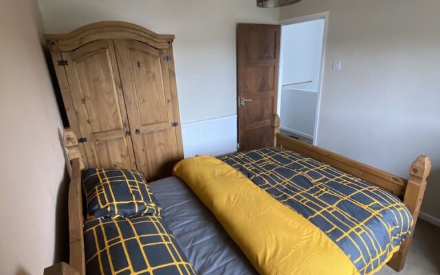 Stunning Beautiful 4-bed House in South Wales