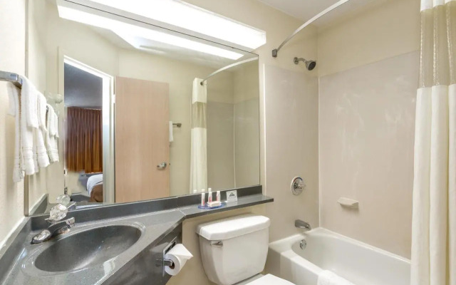 Rodeway Inn