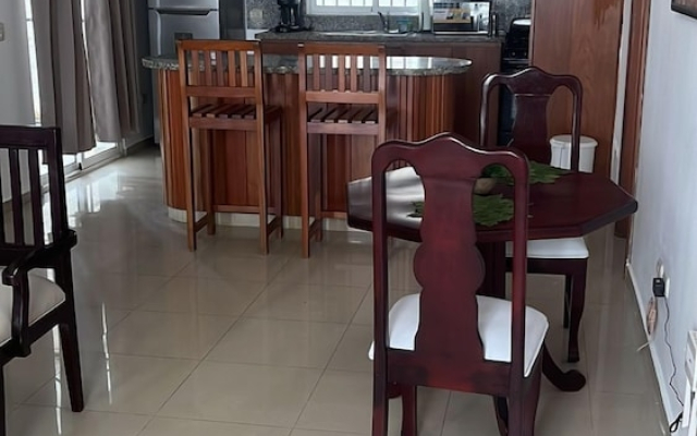2 Minute Walk to Beach 1bdrm Condo with Pool