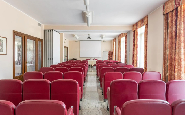 Rivoli Hotel