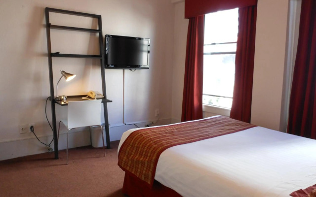 Grant Plaza Hotel