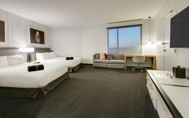 The Rose Hotel Chicago O’Hare, Tapestry Collection by Hilton