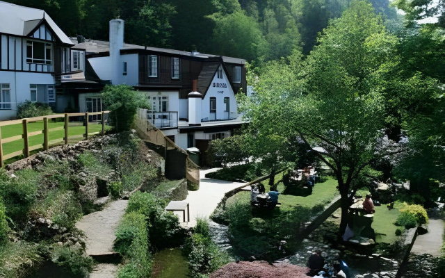 The Royal Lodge