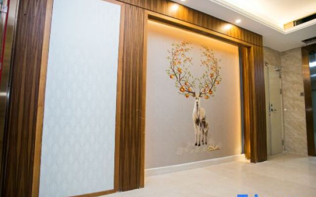Zhuhai Art Exhibition International Hotel (Mingzhu Station Sam's Club)