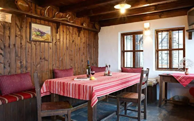 The House With The Vine Guest House