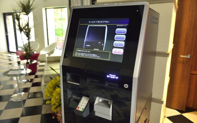 Okinawa Kariyushi LCH Izumizaki Kenchomae