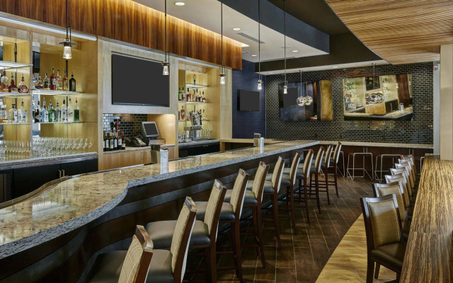 DoubleTree by Hilton Charlotte Gateway Village