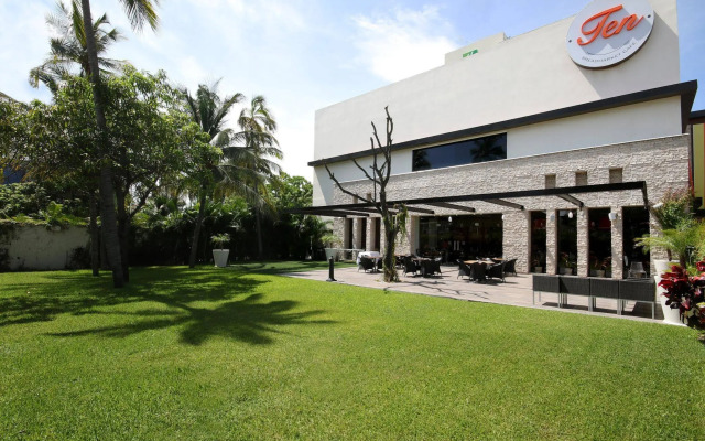 Holiday Inn Acapulco La Isla by IHG